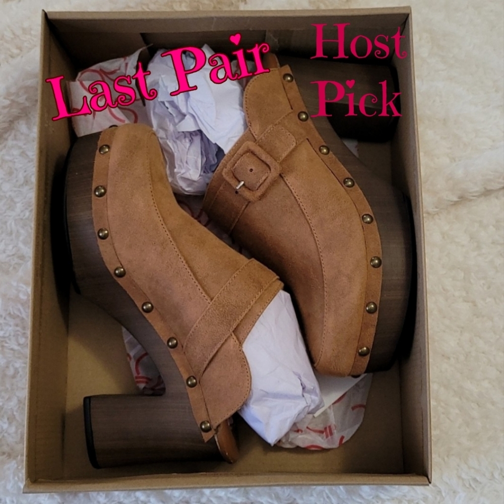 NEW Sugar Brownie Clogs Heels Mules Faux Suede Honey size 6.5M Slip-on Buckle